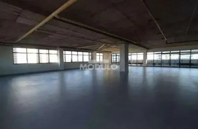 Sala comercial para alugar na Avenida dos Vinhedos, --, Jardim Karaíba, Uberlândia