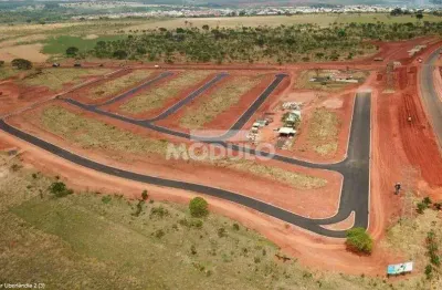 Terreno à venda na Rua Campo Bom, --, Jardim Sul, Uberlândia
