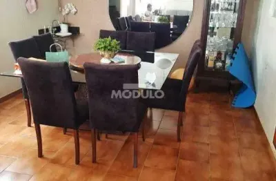 Casa residencial à venda, 3 quartos, 2 suítes, 4 vagas, vigilato pereira - uberlândia/mg