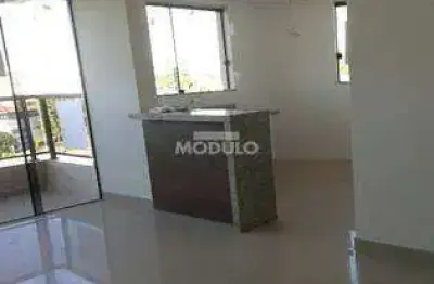 Apartamento com 3 quartos para alugar na Rua Cassimiro De Abreu, --, Saraiva, Uberlândia