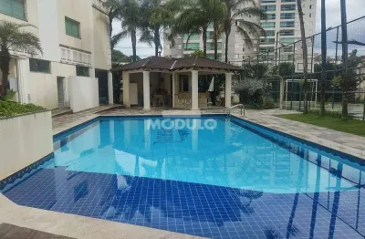 Cobertura mobiliada para locação bairro santa mônica com 3 quartos