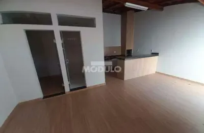 Casa residencial à venda, 3 quartos, 2 vagas, terra nova - uberlândia/mg