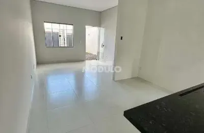 Casa residencial à venda, 2 quartos, 1 suíte, 2 vagas, shopping park - uberlândia/mg