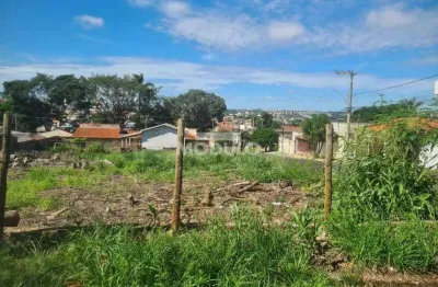 Terreno à venda na Avenida Cesário Crosara, --, Presidente Roosevelt, Uberlândia