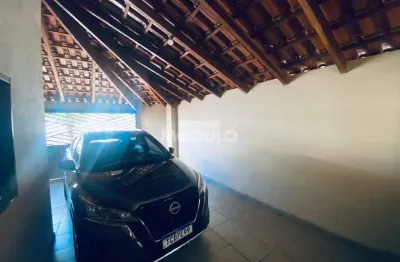 Casa residencial à venda, 3 quartos, 1 suíte, 2 vagas, osvaldo rezende - uberlândia/mg