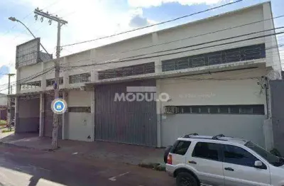 Barracão / Galpão / Depósito para alugar na Avenida Afonso Pena, --, Umuarama, Uberlândia