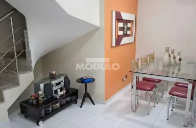 Cobertura duplex à venda, 4 quartos, 2 suítes, 2 vagas, saraiva - uberlândia/mg