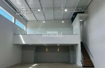 Barracão / Galpão / Depósito para alugar na Avenida Tonico Rezende, --, Jardim Europa, Uberlândia