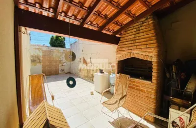 Casa residencial à venda, 4 quartos, 1 suíte, 2 vagas, tubalina - uberlândia/mg