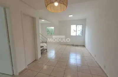 Casa em condomínio fechado com 2 quartos para alugar na Avenida Nicomedes Alves dos Santos, --, Morada da Colina, Uberlândia