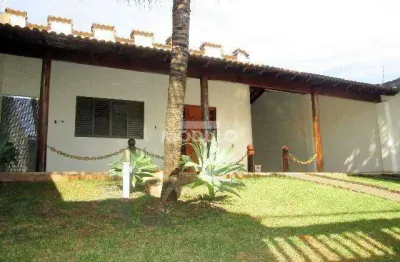Casa residencial para locação bairro santa mônica com 3 quartos