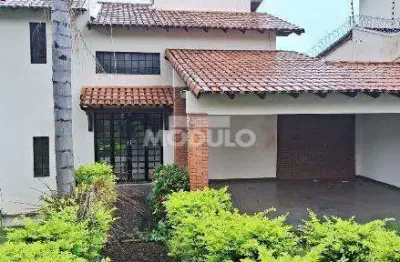 Casa comercial / residencial à venda, 4 quartos, 1 suíte, 4 vagas, cidade jardim - uberlândia/mg