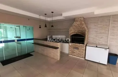 Apartamento com 3 quartos para alugar na Rua Pedro Gustin, --, Tubalina, Uberlândia