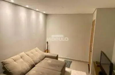 Apartamento à venda, 2 quartos, 1 suíte, 1 vaga, residencial lago azul - uberlândia/mg