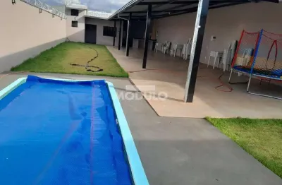 Imovel comercial com espaço gourmet , piscina, 170m² privativo