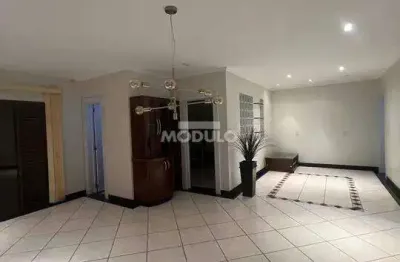 Prédio à venda, 5 quartos, 3 suítes, 8 vagas, santa mônica - uberlândia/mg