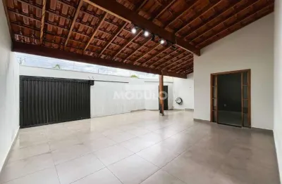 Casa residencial à venda, 3 quartos, 1 suíte, 2 vagas, alto umuarama - uberlândia/mg