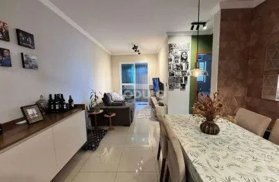 Apartamento à venda no bairro santa mônica, 2 quartos, suite, sacada