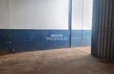 Galpão/depósito/barracão à venda, 2 vagas, tibery - uberlândia/mg