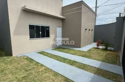 Casa residencial à venda, 3 quartos, 1 suíte, 2 vagas, novo mundo - uberlândia/mg
