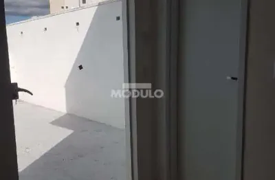 Cobertura duplex à venda, 2 quartos, 1 suíte, 1 vaga, tubalina - uberlândia/mg