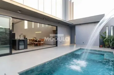 Casa condominio zona sul , todo montado com armarios , espaço gourmet completo