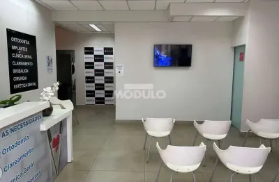 Casa comercial à venda na Rua Tenente Virmondes, --, Centro, Uberlândia