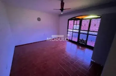Casa comercial para alugar na Avenida João Pessoa, --, Martins, Uberlândia