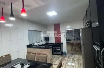 Casa residencial à venda, 3 quartos, 1 suíte, 4 vagas, sao jorge - uberlândia/mg