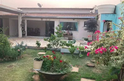 Casa residencial à venda, 3 quartos, 2 suítes, 2 vagas, santa mônica - uberlândia/mg