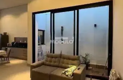Casa residencial à venda, 4 quartos, 1 suíte, 2 vagas, novo mundo - uberlândia/mg