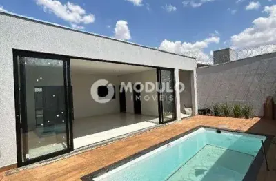 Casa residencial à venda, 3 quartos, 2 suítes, 2 vagas, jardim inconfidencia - uberlândia/mg
