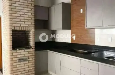 Casa com 3 quartos para alugar na Rua Antenor Rangel, --, Santa Rosa, Uberlândia