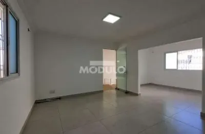 Casa comercial para alugar na Rua Bernardo Cupertino, --, Osvaldo Rezende, Uberlândia