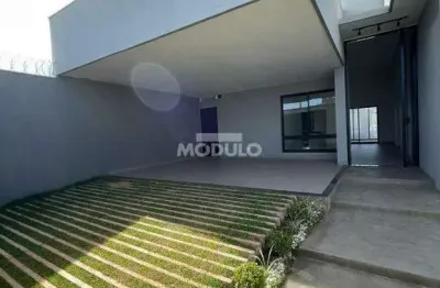 Casa residencial à venda, 3 quartos, 3 suítes, 4 vagas, novo mundo - uberlândia/mg