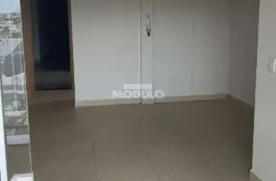 Apartamento à venda, 3 quartos, 1 suíte, 1 vaga, presidente roosevelt - uberlândia/mg