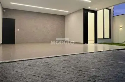 Casa residencial à venda, 3 quartos, 1 suíte, novo mundo - uberlândia/mg
