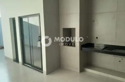 Casa residencial à venda, 3 quartos, 1 suíte, 2 vagas, laranjeiras - uberlândia/mg