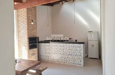 Casa residencial à venda, 3 quartos, 1 suíte, laranjeiras - uberlândia/mg