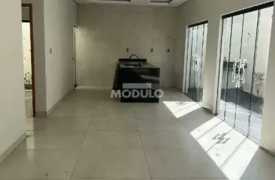 Casa residencial à venda, 3 quartos, 1 suíte, 2 vagas, praça alto umuarama - uberlândia/mg