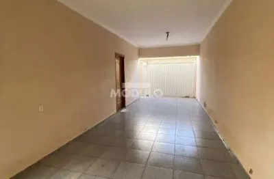 Casa residencial à venda, 3 quartos, 1 suíte, 2 vagas, santa mônica - uberlândia/mg