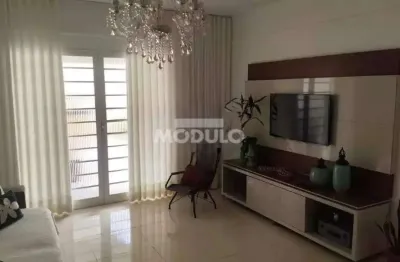 Casa para locação, bairro vigilato pereira com 3 quartos
