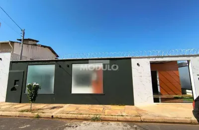 Casa comercial para alugar na Rua Eduardo Marquez, --, Martins, Uberlândia