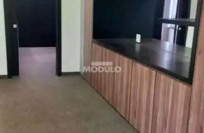 Sala comercial para alugar na Avenida dos Vinhedos, --, Jardim Sul, Uberlândia