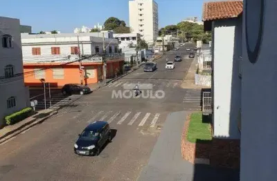 Apartamento à venda na Rua Vitalino Rezende do Carmo, --, Saraiva, Uberlândia
