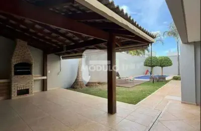 Casa residencial à venda, 3 quartos, 3 suítes, 2 vagas, jardim karaiba - uberlândia/mg