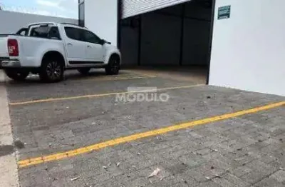 Barracão / Galpão / Depósito para alugar na Rua Diamante, --, Jardim Patrícia, Uberlândia
