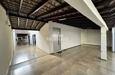 Casa residencial à venda, 3 quartos, 1 suíte, 4 vagas, alto umuarama - uberlândia/mg