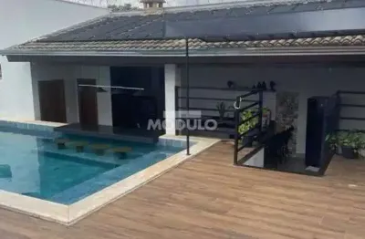 Casa residencial à venda, 3 quartos, 1 suíte, 4 vagas, jaragua - uberlândia/mg