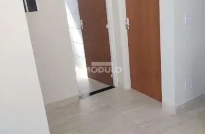 Apartamento à venda no bairro pequis 2 quartos 1 suíte
